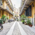 Cozy Apartment In Wonderful Navigli Area