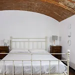 Cozy Apartment In Wonderful Navigli Area
