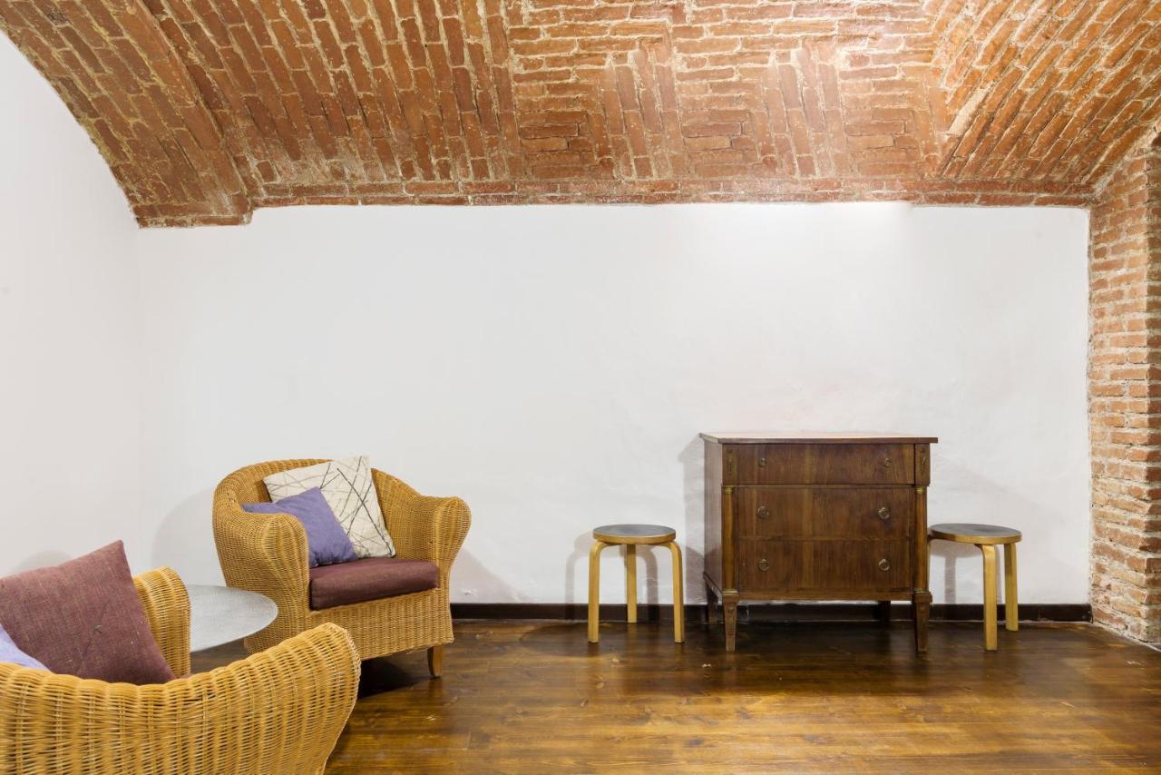 Cozy In Wonderful Navigli Area Apartment *