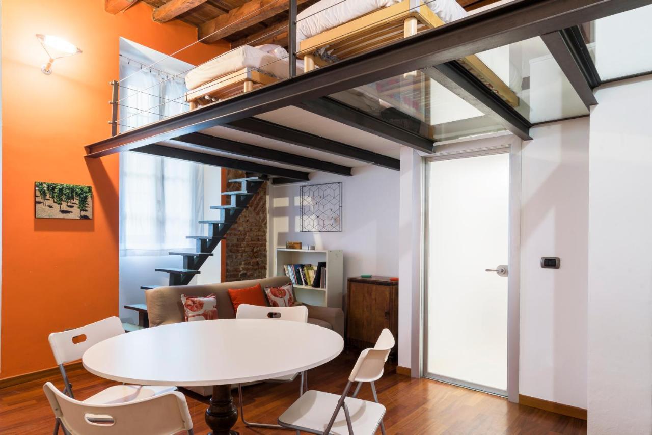 Cozy In Wonderful Navigli Area Apartment